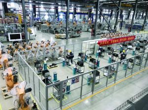 “互聯(lián)網(wǎng)+”背景下的機(jī)器人智慧實(shí)訓(xùn)室設(shè)計(jì) 網(wǎng)絡(luò)技術(shù)服務(wù)構(gòu)建智能制造新生態(tài)